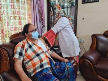 152448_bangladesh_pratidin_rajshaihahi-mayor