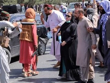 47740325-9976859-image-a-5_1631262260425