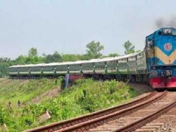 ঘণ্টা-পর-উত্তরের-পথে-ট্রেন-চলাচল-স্বাভাবিক-2207160953