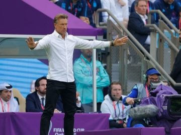 পদত্যাগ করলেন আর্জেন্টিনাকে হারানো সৌদি আরবের কোচ