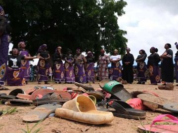 সাদাকালো নিউজ (12)