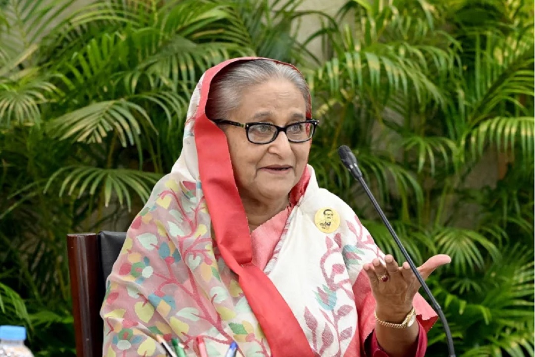 প্রধানমন্ত্রী শেখ হাসিনা দেশে সম্ভাব্য বন্যা মোকাবেলায় আগাম প্রস্তুতি গ্রহণ করতে আজ বেসামরিক প্রশাসনসহ সংশ্লিষ্ট সকলকে নির্দেশ দিয়েছেন।