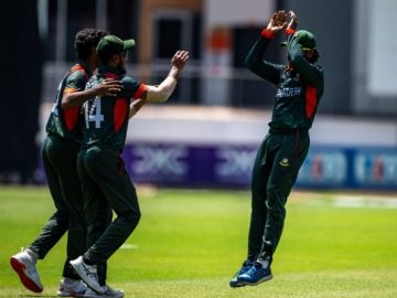 অস্ট্রেলিয়া