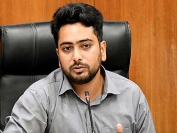 উপদেষ্টা নাহিদ