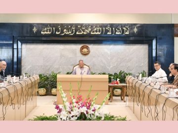 প্রধান উপদেষ্টা