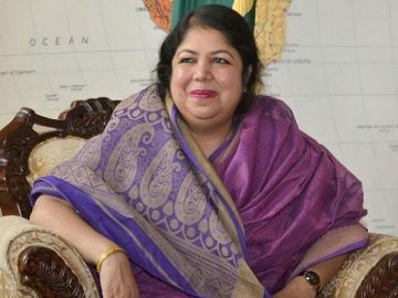 শারমিন চৌধুরী