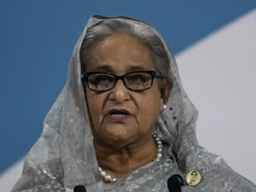 দিল্লিতেই হাসিনা