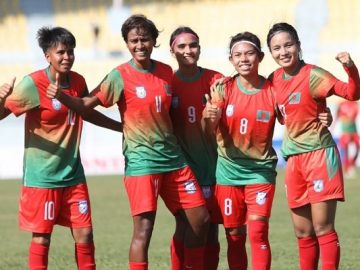 হ্যাটট্রিক-সাবিনা